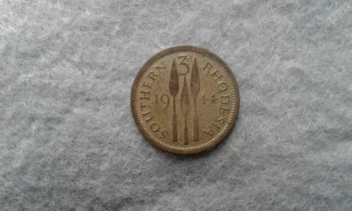 1944 SOUTHERN RHODESIA 3 PENCE
