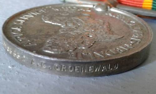 GROUP : WWII & SAP MEDALS