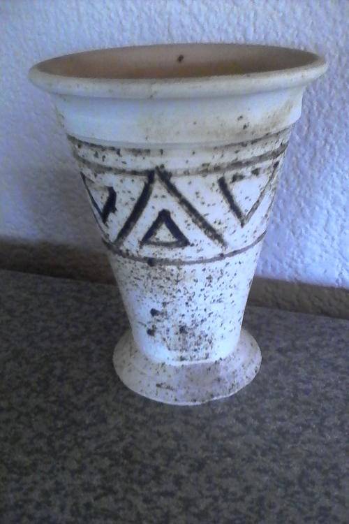 CERAMIC VASE