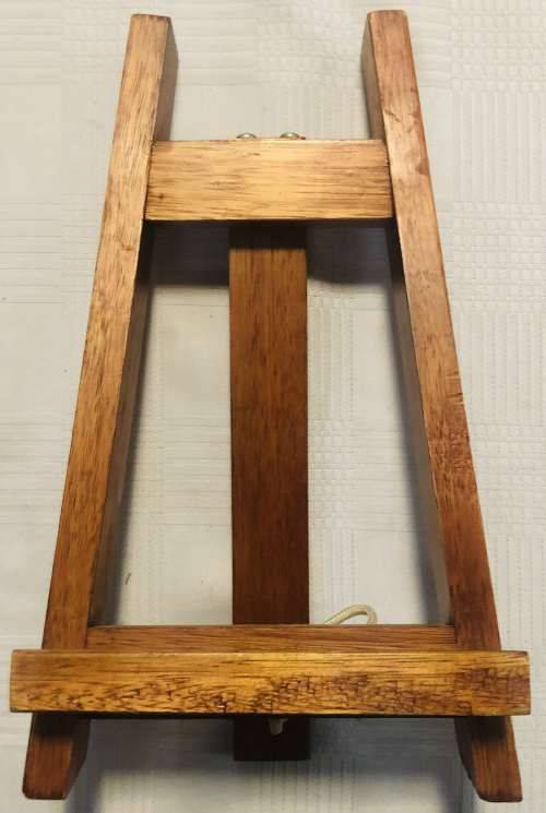 Wooden Mini Art Easel in Excellent Condition