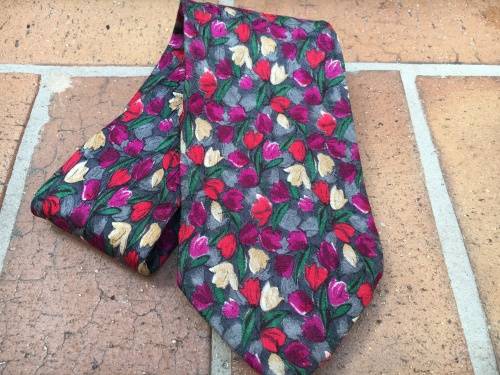 Wow - A Class designer Givenchy Original Mens Tie