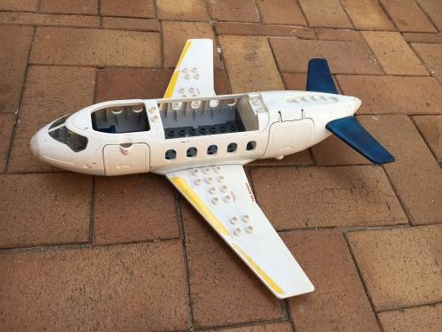 Wow - large Lego airplane per pic