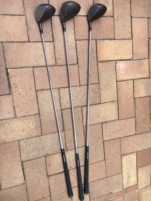 Junior golf clubs x 3