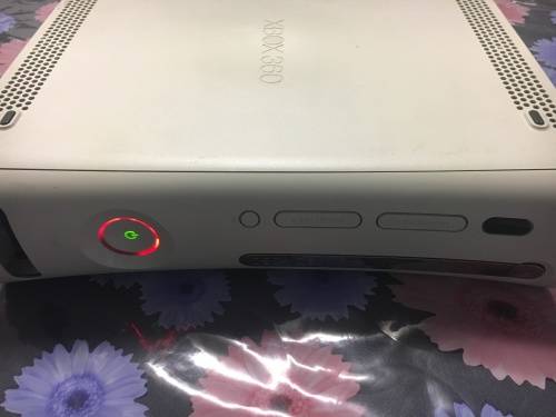 X Box 360 for parts or repairs red ring