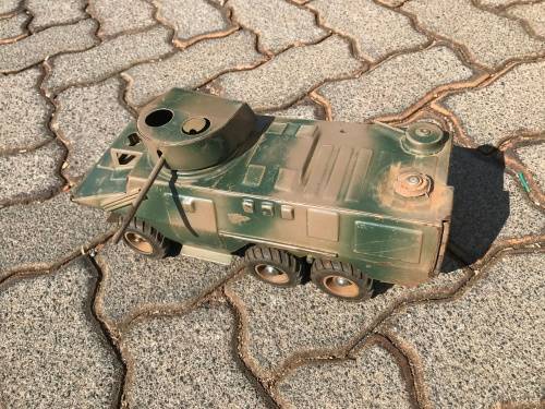 Large solid metal tank - approx 30 cm long x 15 cm wide