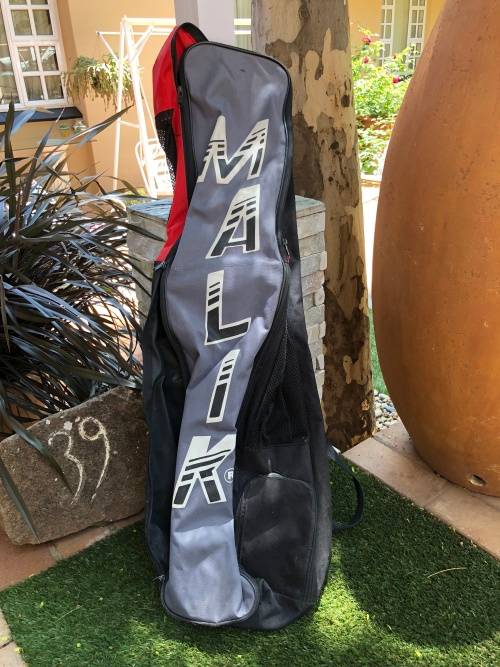 Fantastic Malik Hockey Stick Bag to carry a few sticks and balls