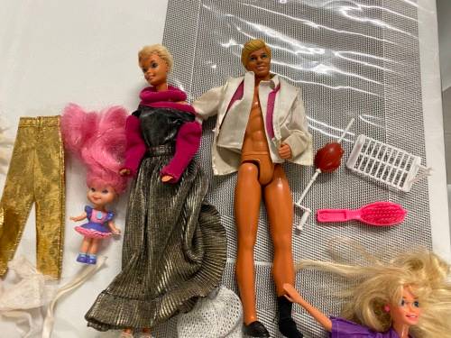 Vintage Barbie and Ken collection with clothes and some furniture - rare - 1960's