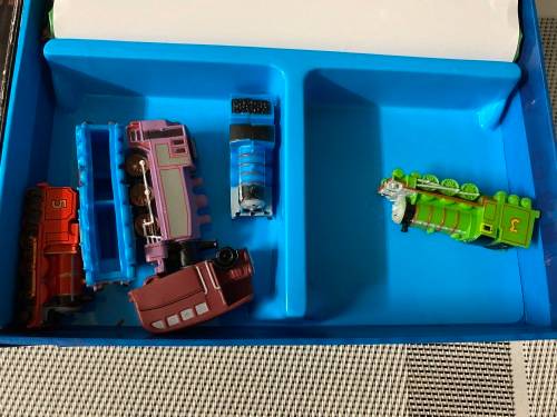 Nice Thomas and Friends Book with playing models and play mat - fantastic