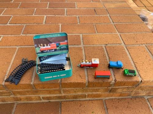 Gift set - Train in a Tine - very nice