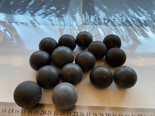 Lot of squash balls