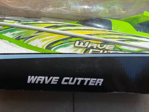 Wave Cutter boxed - Fast Lane with remote