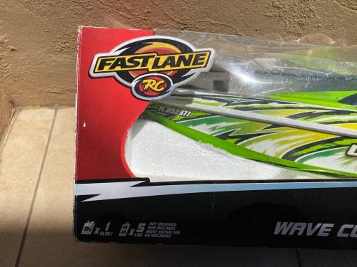 Wave Cutter boxed - Fast Lane with remote