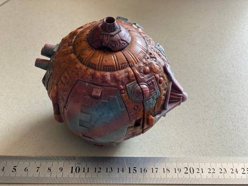 Vintage Trendmaster set which open with figures inside - 1996