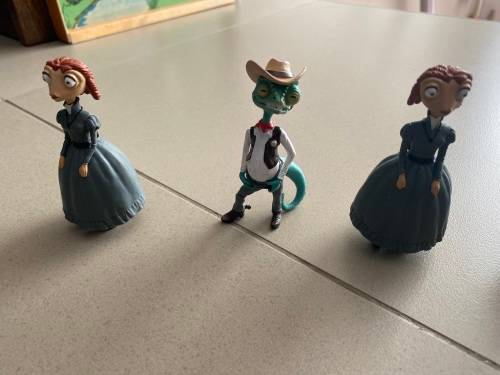 Lovely set of Ratatouille figures x 10