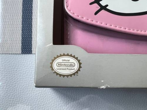 Brand new 3DS Hello Kitty game case and accessory set 3