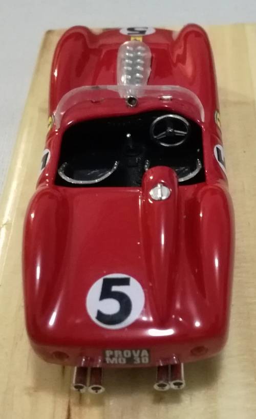 BRUMM FERRARI 250TR59 NUMBER 5 CODE:R094-UPD WINNER SEBRING 1959 DRIVERS DAN GURNEY AND CHUCK DAIGH