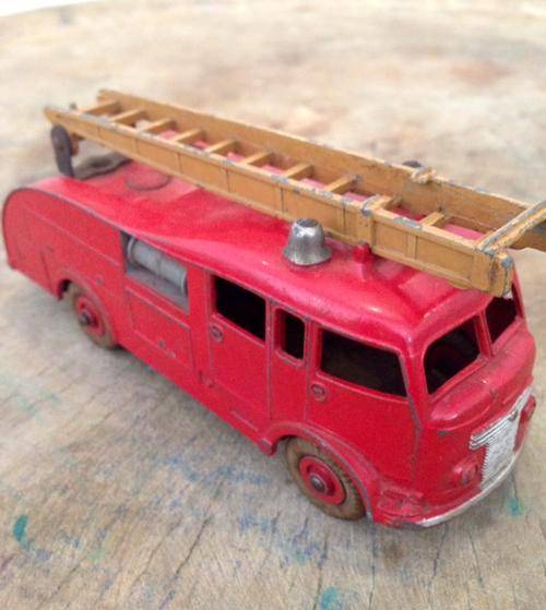 Dinky Toys Fire Engine