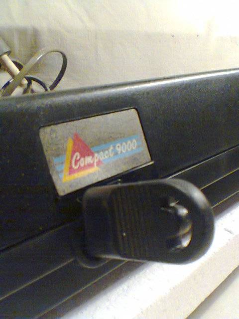 For the collector. A Old Vintage Mnet Compact 9000 Decoder + Key. In good working s/hand Condition