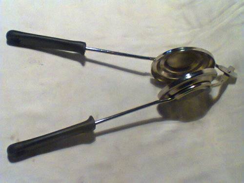 For the Collector.A Black grip Jaffle sandwich Toaster,Patent was applied for in used S/Hand Order.