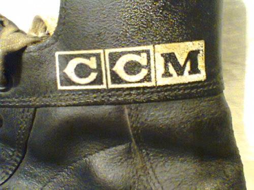 Man cave Sport memorabilia , Old senior Ice Hockey Skating Boots . (CCM 102/3" ) made in Canada