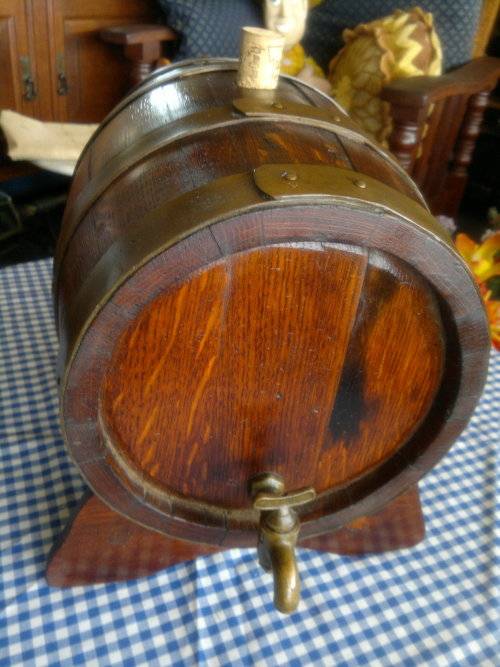 Awesome Oak wine barrel with brass spigot on stand. Ideal to use or display. In good condition.