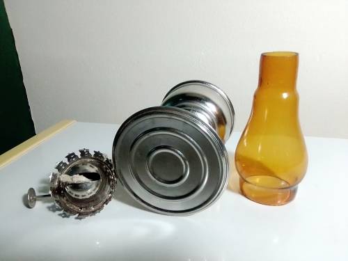 A collectors Item. A Praphbat 999 Delux small Kerosene oil lamp. 255mm Tall.