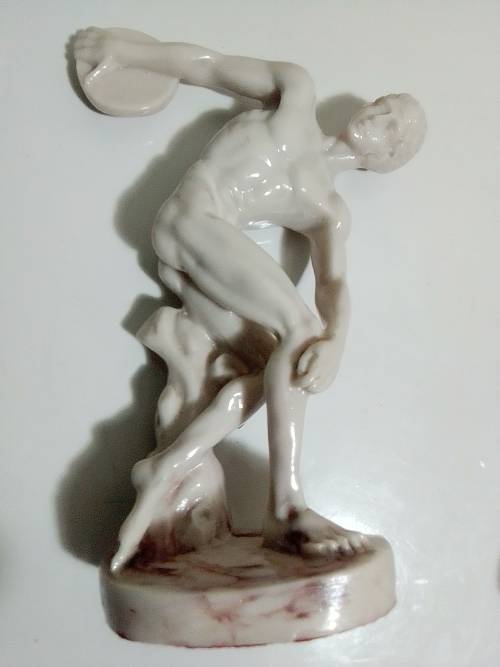 Impressive, Marble lite Resin Items. The philosophy Thinker and The Greek Discus Thrower figurines.