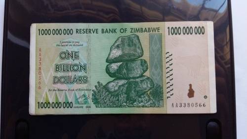 Zimbabwe one Billion Dollar note