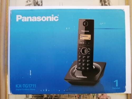 Panasonic KX-TG1711 Cordless Phone in great condition