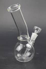 BRAND NEW JUST ARRIVED IMPORTED..CLEAR GLASS BONG ( EASY TO MAINTAIN AND ADD ADDITIONAL PIECES)