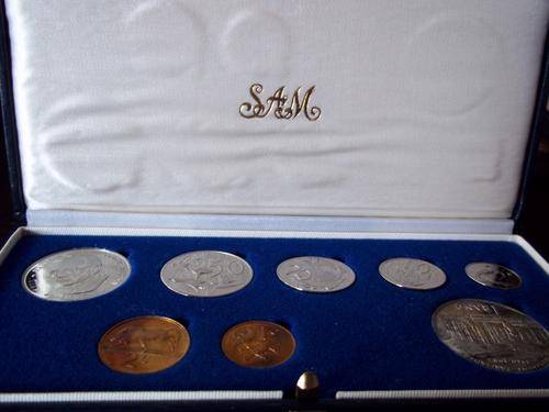 1985 Short Proof Set !!