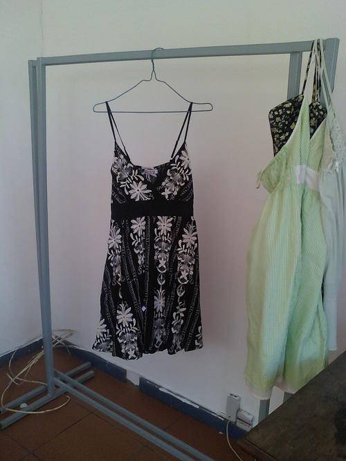 size 8 stunning dress(worn once) for auction!