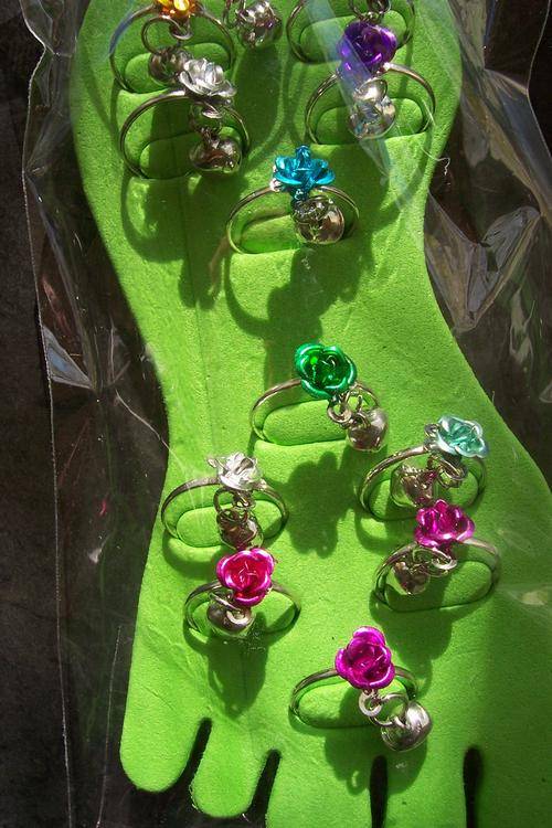 Rose Toe Rings With Bell - Variety Of Colors
