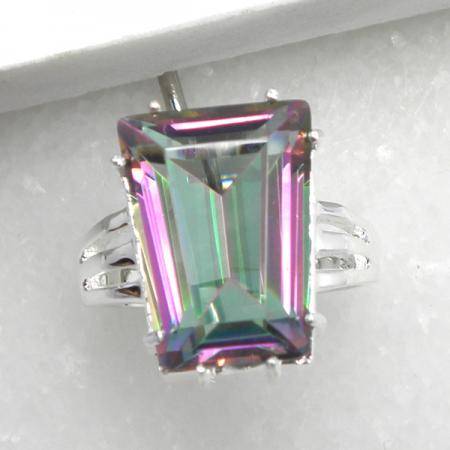 925. silver mystic topaz GEMSTONE ring size 8
