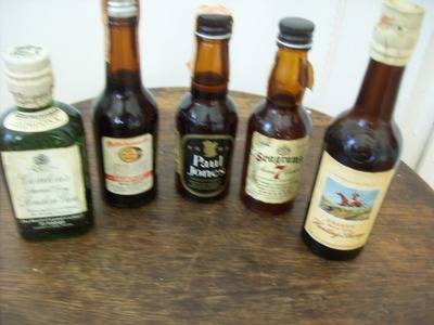 MINATURES. LIQOUR BOTTLES