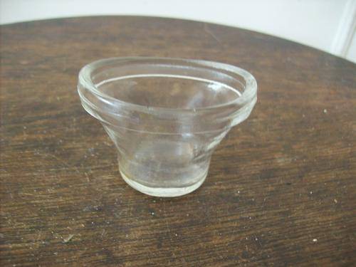 VINTAGE EYE GLASS