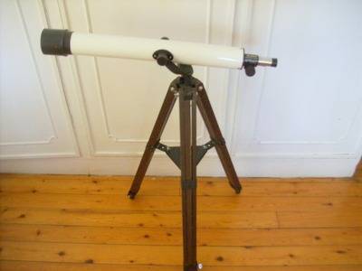 TELESCOPE  BUSHNELL