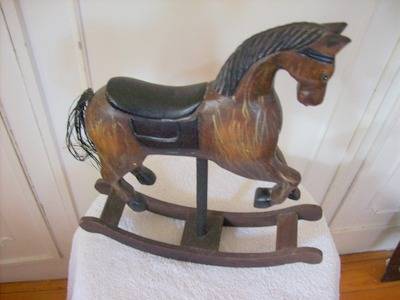 HORSE WOODEN ORNAMENT