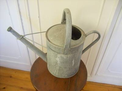 GALVANISED WATERING CAN