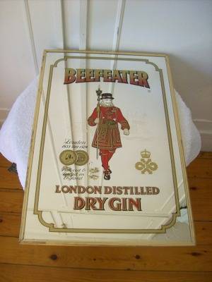 BAR MIRROR. BEEFEATER DRY GIN.