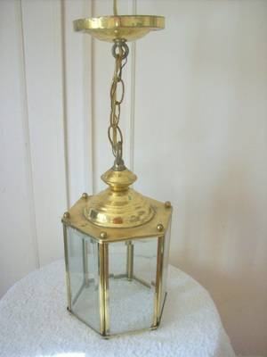 BRASS HANGING LAMP.  BEVELLED GLASS.