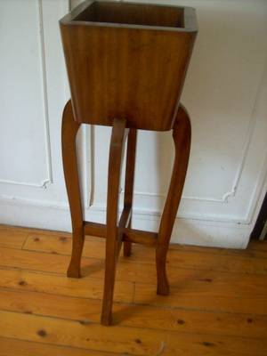 POT PLANT STAND