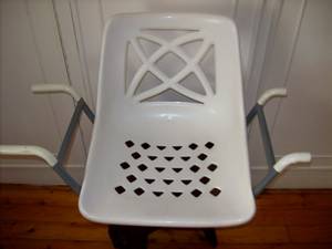 BATH CHAIR