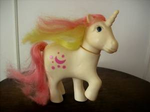 MY LITTLE PONY     - COLLECTABLE -