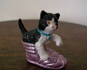 KITTEN IN MY POCKET - COLLECTABLE.