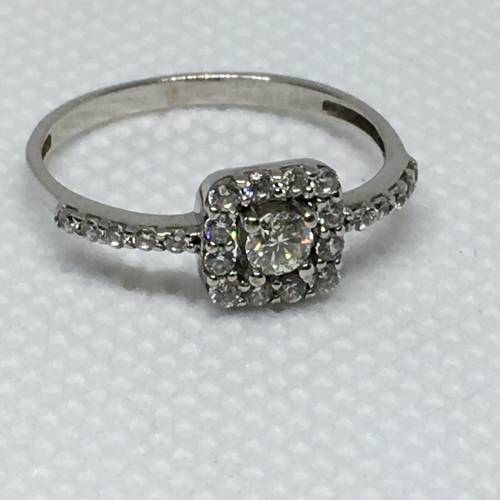 9ct White Gold & Diamond Ladies Ring