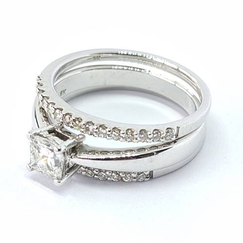 Beautiful White Gold Princess Cut Diamond Ring