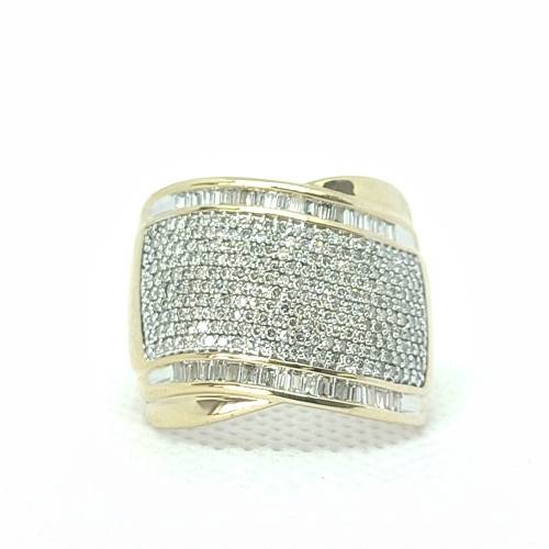 Yellow Gold Diamonds Ring