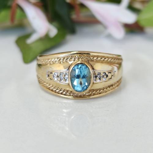 Yellow Gold and Oval Aquamarine Ring #1024