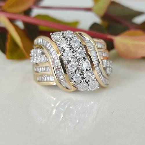 Bargain Diamonds Ring #1072
